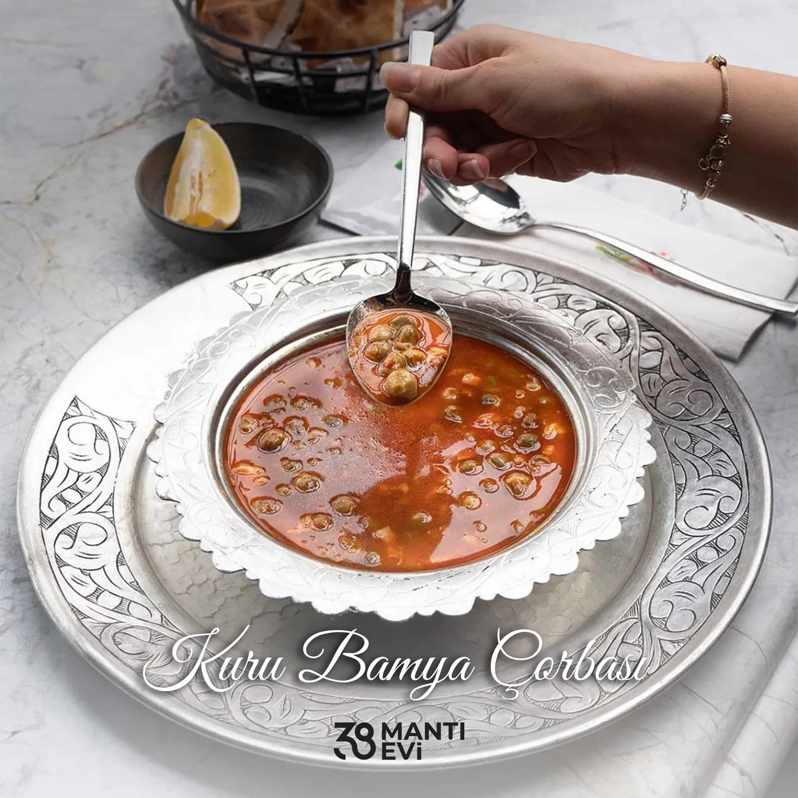 Kuru Bamya Çorbası