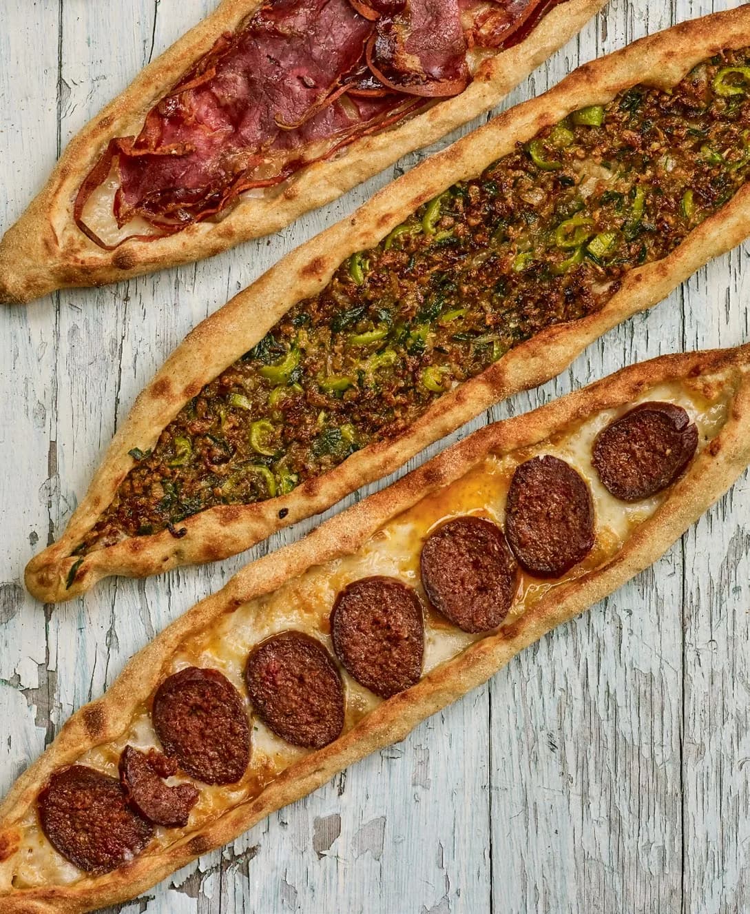 Sucuklu Pide